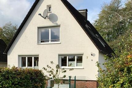 Wohnung Hamburg Wandsbek - 5 Zimmer, 115 m&sup2;, 2.100&euro; | Angebot:26061968