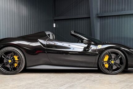 Ferrari 296 GTS 9.814 km 304.900 &euro; Siek 22962