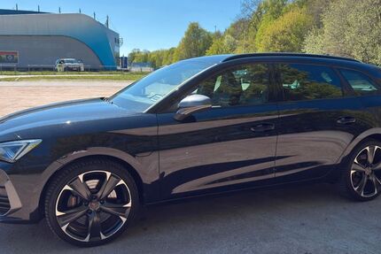 Cupra Leon 35.900 km 22.450 &euro; Hamburg 22525