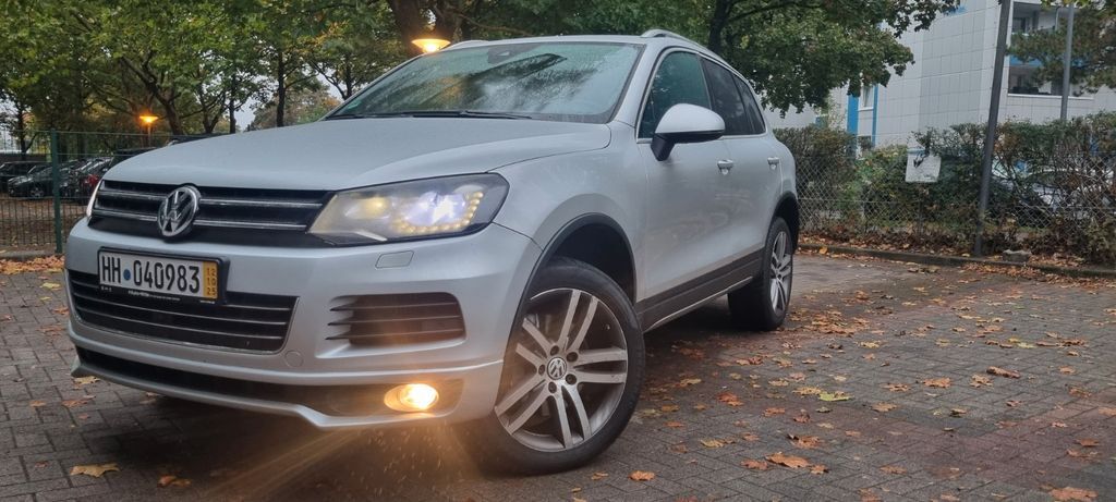 VW Touareg 346.984 km 9.800 € Hamburg 21147