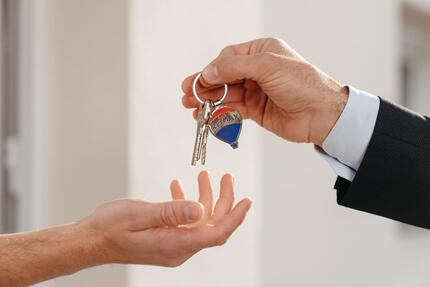 Gewerbefläche mit kompletter Einrichtung & Franchise Konzept gegen Ablöse von 44.900 € zimmer