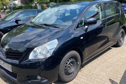 Toyota Verso 178.000 km 6.500 &euro; Bargteheide 22941