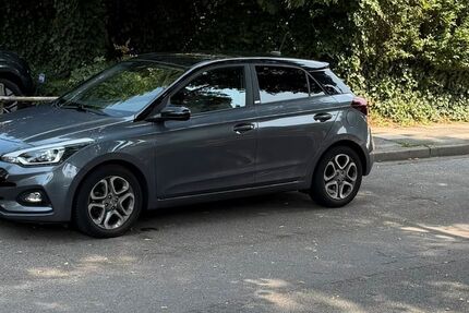 Hyundai i20 53.000 km 14.600 &euro; Hamburg 21031