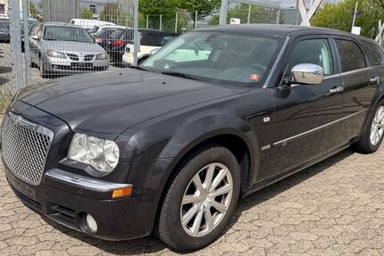 Chrysler 300C 253.000 km 7.999 &euro; Buxtehude 21614