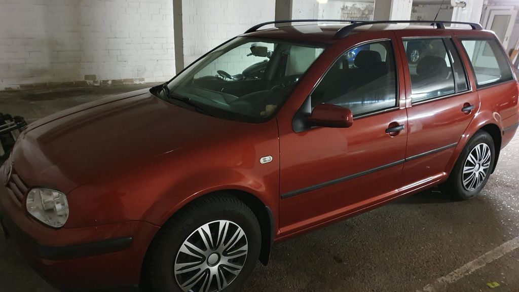 VW Golf 105.841 km 4.500 &euro; Hamburg 21073