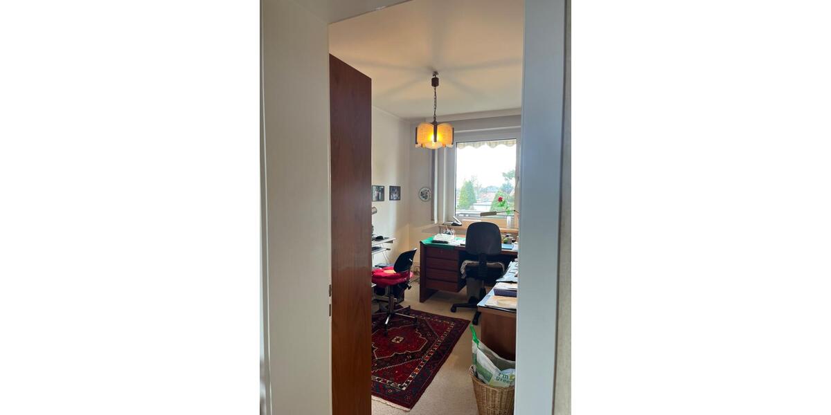 Dachgeschoßwohnung Halstenbek - 4 Zimmer, 93 m&sup2;, 270.000&euro; | Angebot:26855344