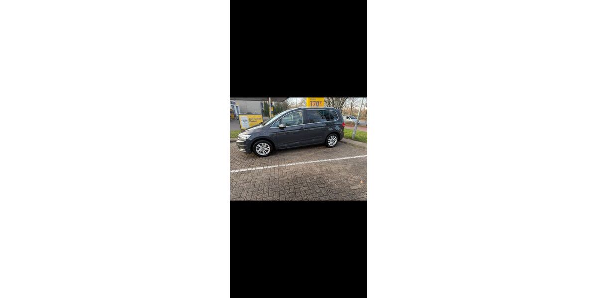 VW Touran 149.989 km 18.550 &euro; Hamburg 22339