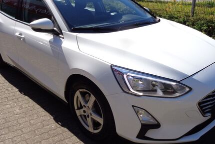 Ford Focus 177.633 km 7.450 &euro; Hamburg 22399