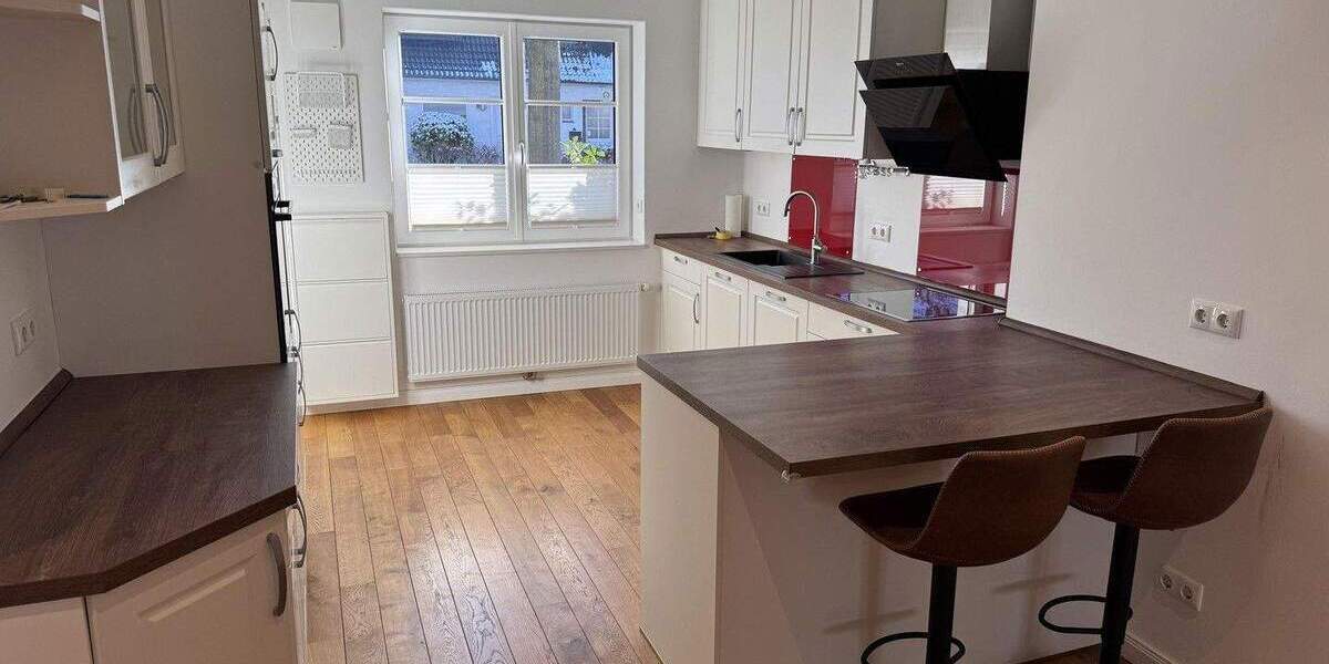 Reihenmittelhaus Hamburg Hausbruch - 5 Zimmer, 100 m&sup2;, 2.200&euro; | Angebot:25362344