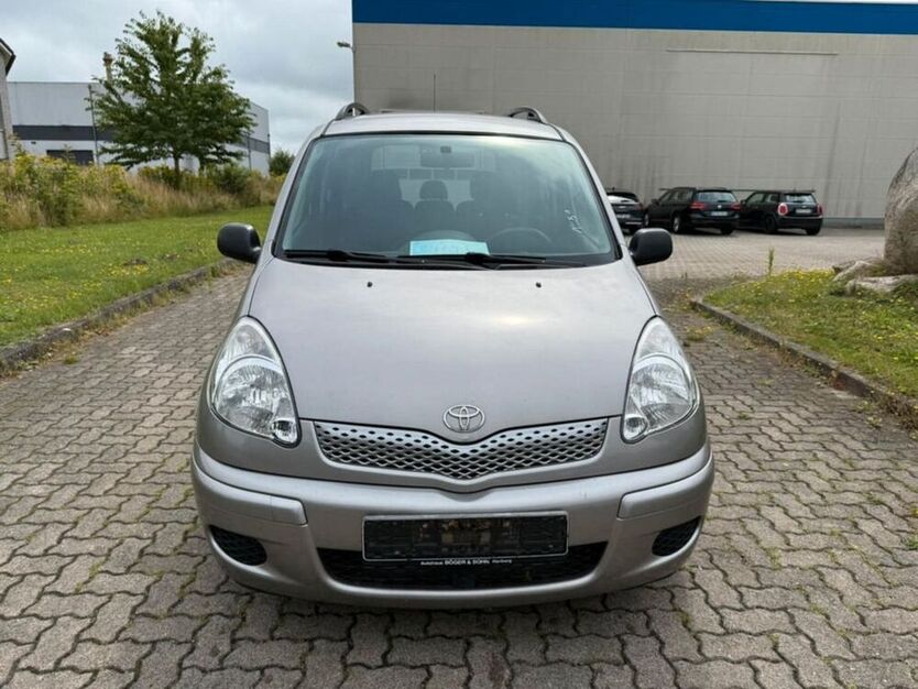 Yaris