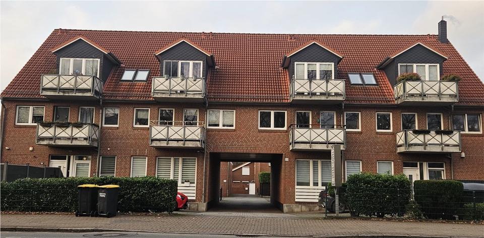 TOP 3-Zi.-Wohnung in Norderstedt mit Balkon,EBK & Stellplatz 3 zimmer