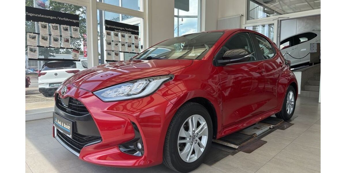 Mazda 2 Hybrid 45.608 km 18.950 &euro; Hamburg 22761