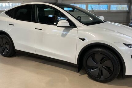 Tesla Model Y 12.500 km 47.200 &euro; Hamburg 21149