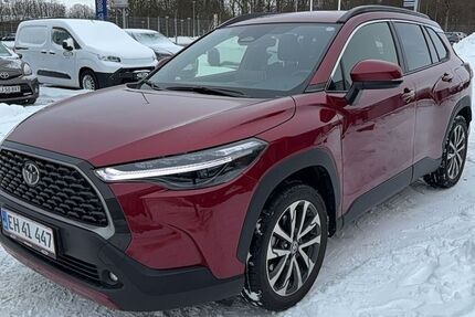 Toyota Corolla Cross 17.500 km 32.990 &euro; Harmstorf/Hamburg 21228