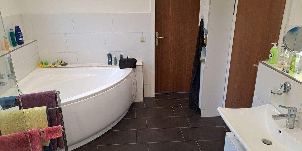 Bungalow Grünendeich - 4 Zimmer, 125 m&sup2;, 379.000&euro; | Angebot:26543982
