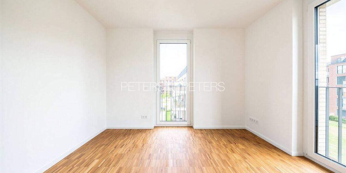 Etagenwohnung Pinneberg - 5 Zimmer, 125 m&sup2;, 2.199&euro; | Angebot:26260903