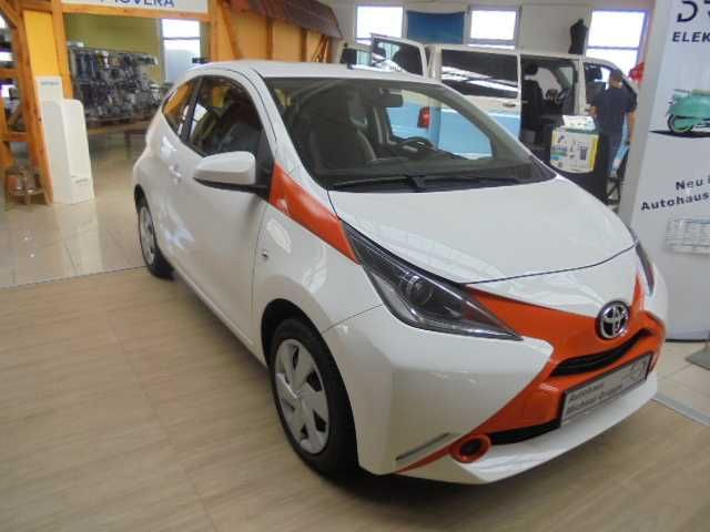 Toyota Aygo (X) 120.186 km 8.990 € Hamburg 22043