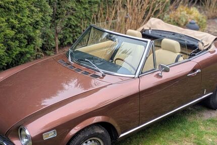 Fiat 124 Spider 999.999 km 6.350 &euro; Tangstedt 22889