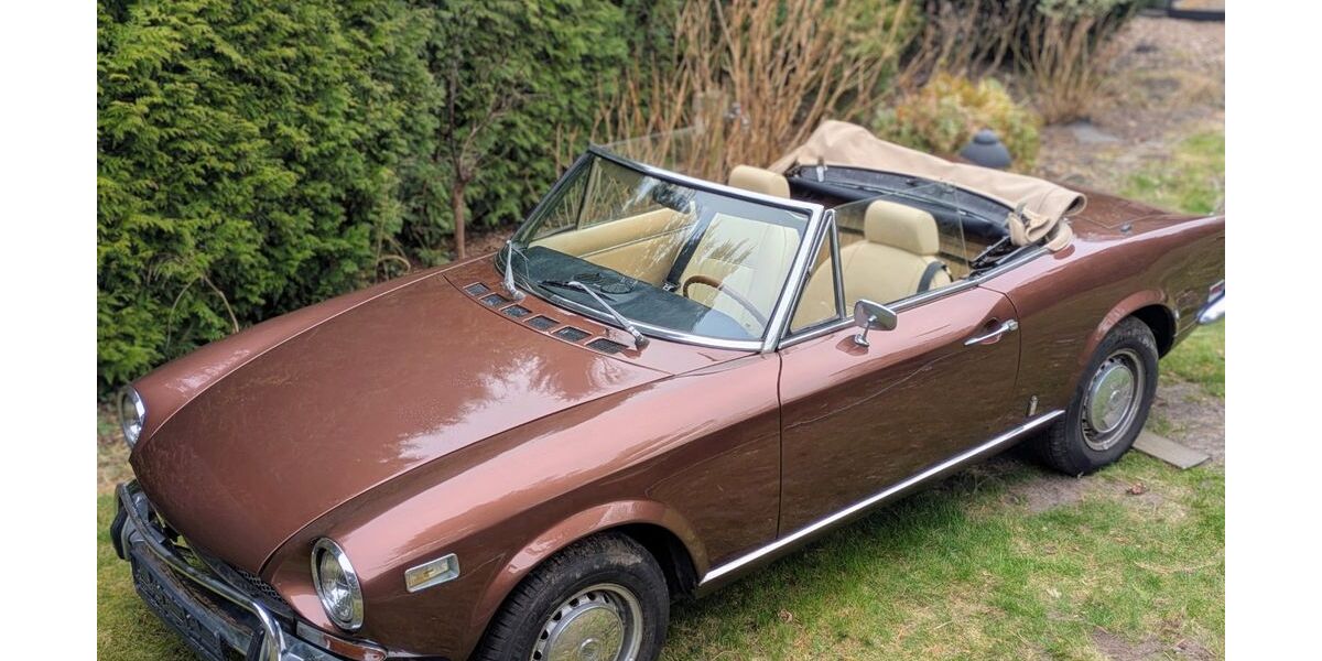 Fiat 124 Spider 999.999 km 6.350 &euro; Tangstedt 22889