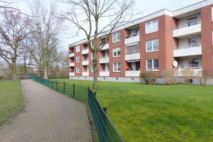 Modernisierte Wohnung im Hochparterre mit sonnigem Balkon und Stellplatz