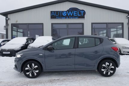Dacia Sandero 9.043 km 14.580 &euro; Beckdorf 21643