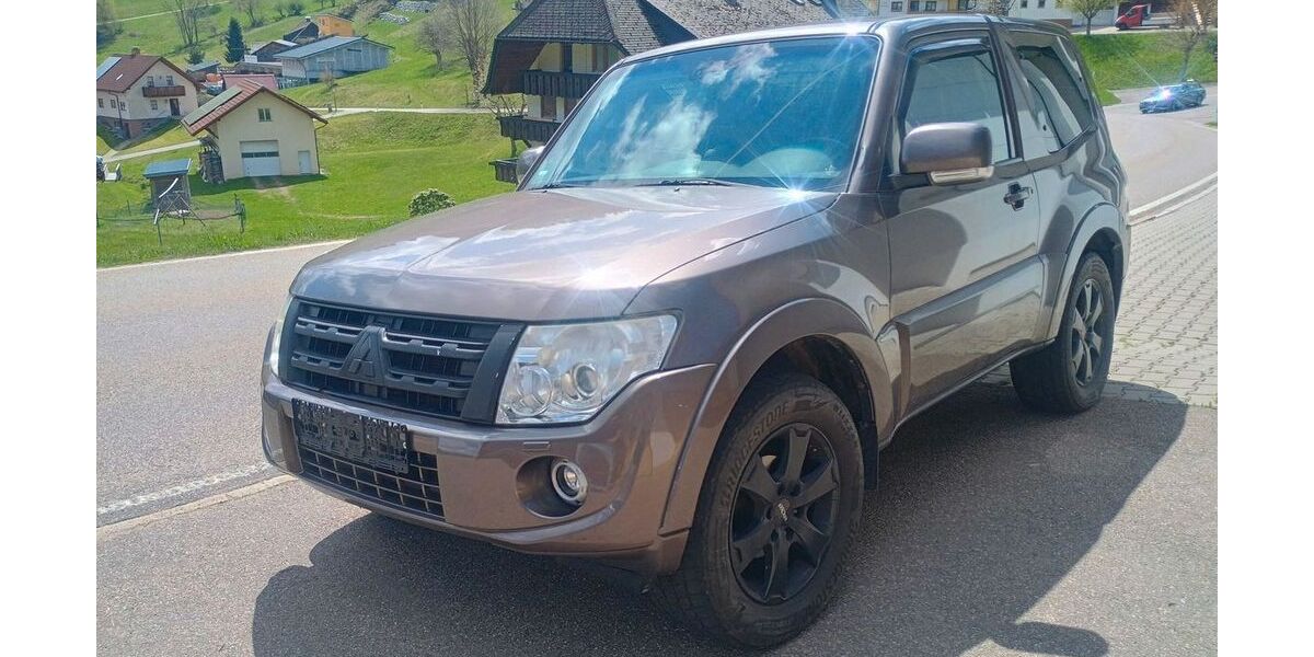 Mitsubishi Pajero 198.724 km 7.200 &euro; Hamburg Fuhlsbüttel 22339