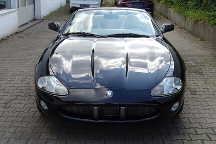 Jaguar XK8 106.102 km 24.895 € Hamburg 22525
