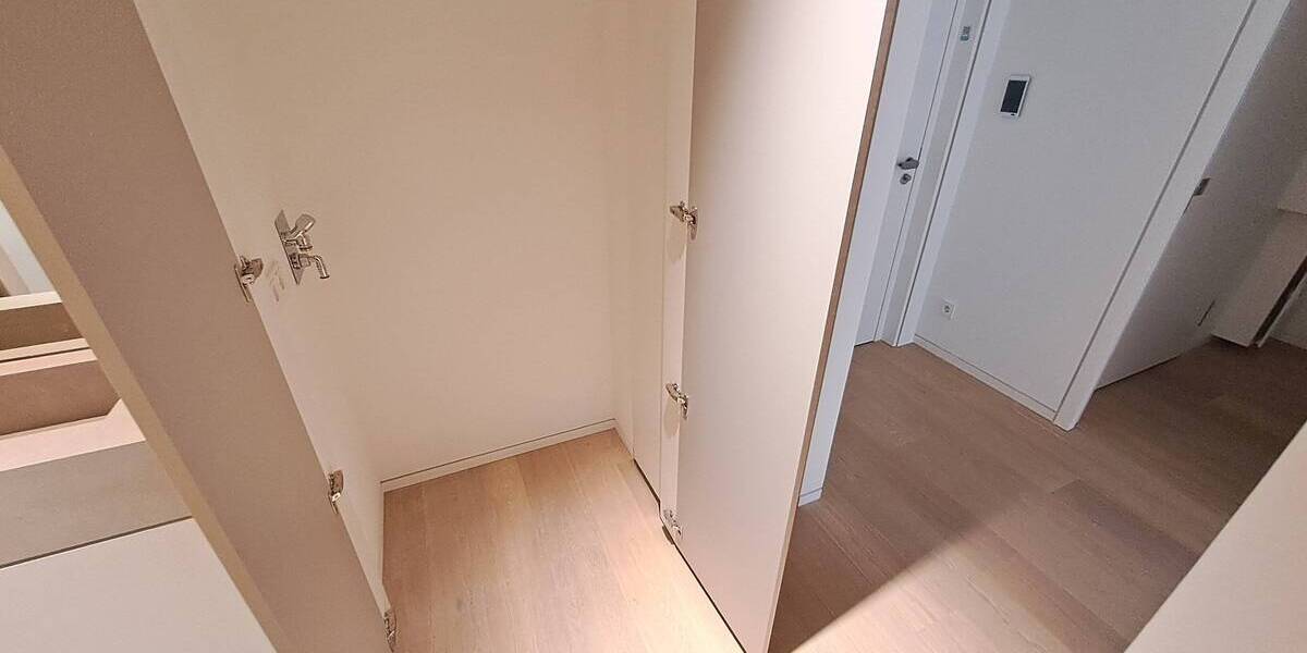 Etagenwohnung Hamburg HafenCity - 2 Zimmer, 54 m&sup2;, 1.980&euro; | Angebot:25927833