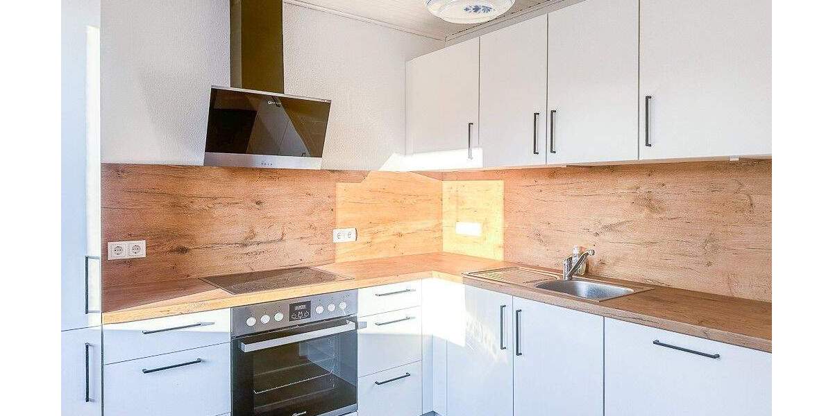 Befristet: Einfamilienhaus mit Einliegerwohnung 5 zimmer