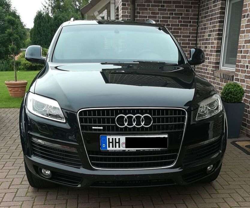 Audi Q7 239.000 km 9.750 € Hamburg 21075