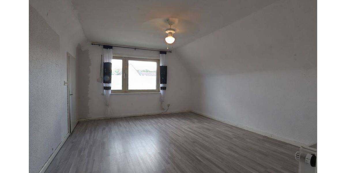 Doppelhaushälfte Pinneberg - 3 Zimmer, 121 m&sup2;, 1.270&euro; | Angebot:26858810