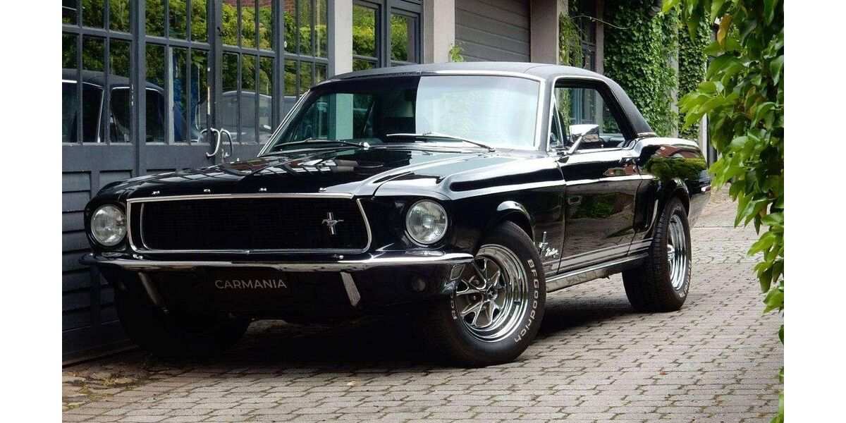 Ford Mustang 11.339 km 39.800 &euro; Hamburg 22179