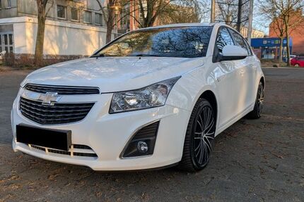 Chevrolet Cruze 83.874 km 5.900 &euro; Hamburg 22041