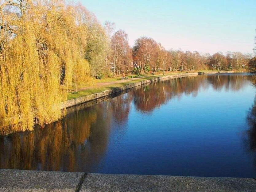 Am Brabandkanal! 1-Zimmer-Wohnung mit Terrasse am Wasser in Alsterdorf!