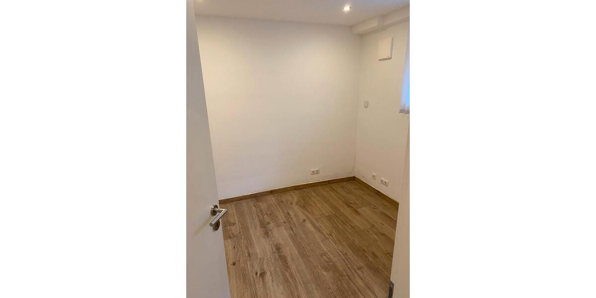 Gewerbeobjekt Halstenbek - 600&euro; | Angebot:25571988