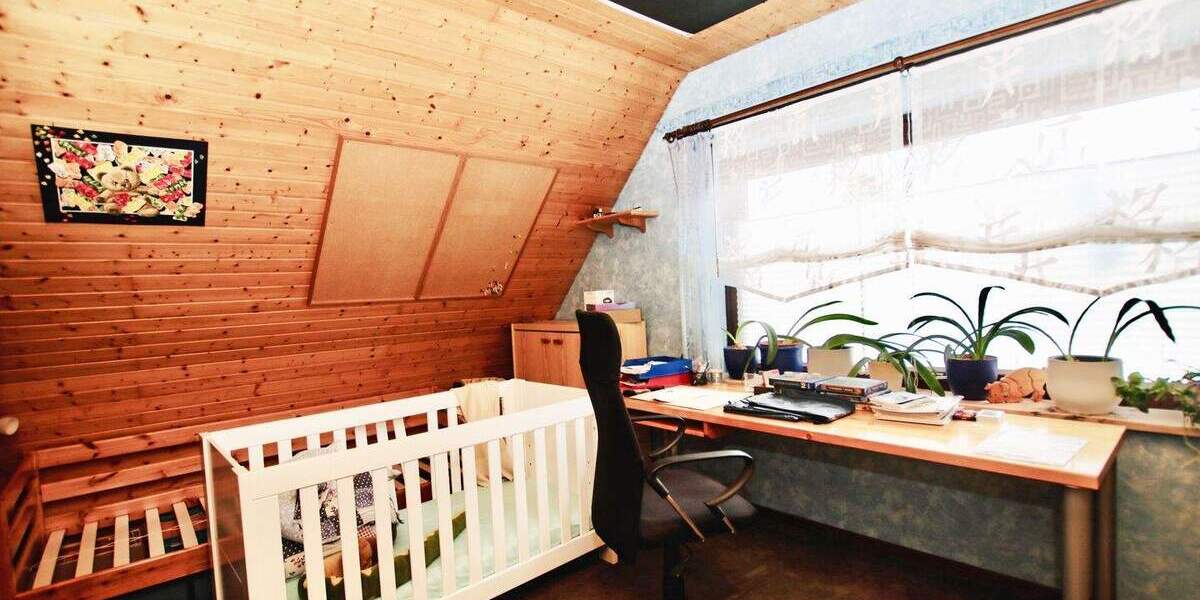 Mehrfamilienhaus, Wohnhaus Norderstedt Garstedt - 7 Zimmer, 210 m&sup2;, 820.000&euro; | Angebot:25673000