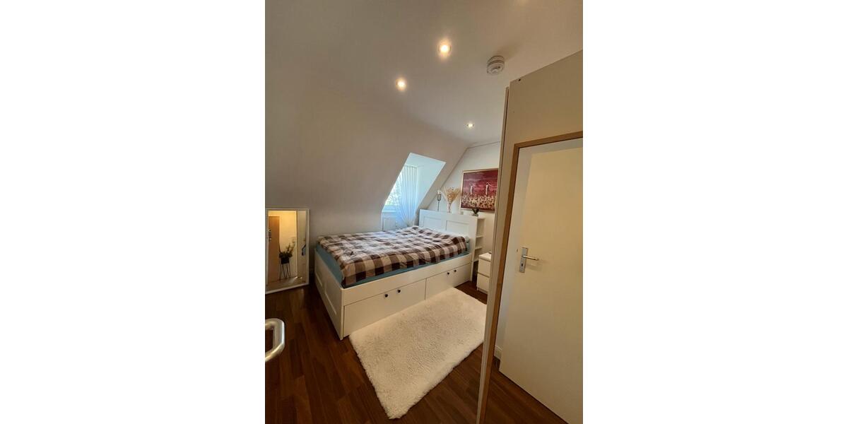 Dachgeschoßwohnung Wedel - 2.5 Zimmer, 45 m&sup2;, 165.000&euro; | Angebot:26851436