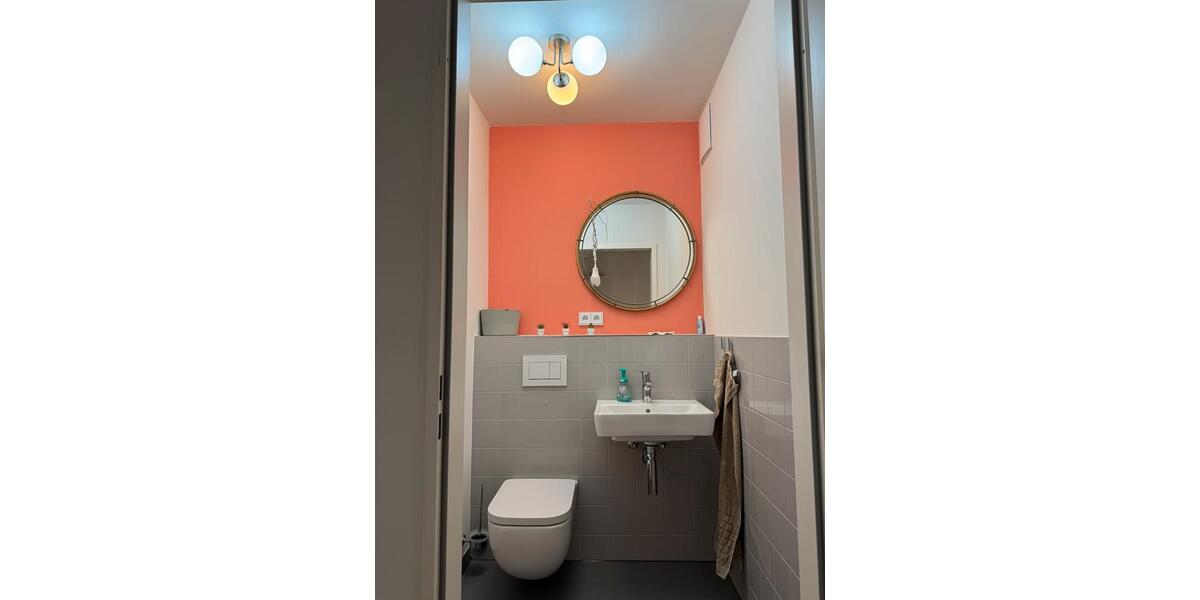 ZWISCHENMIETE März 3-Zimmer Wohnung 3.5 zimmer