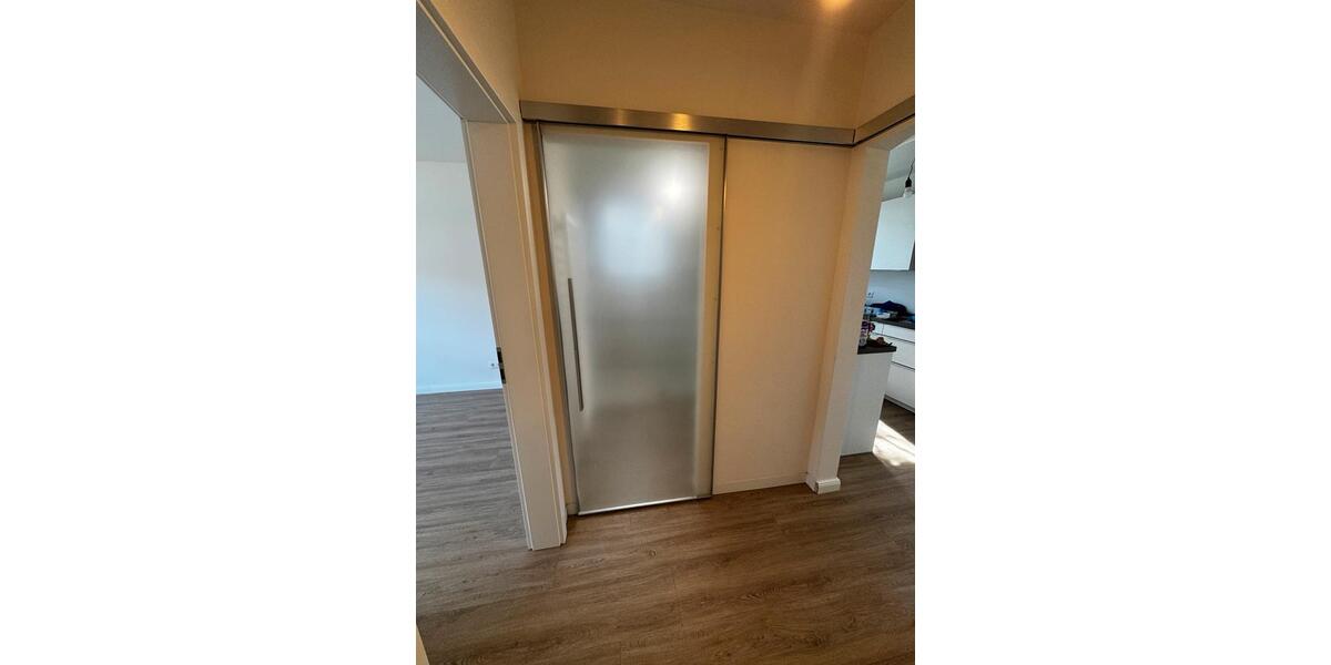 Etagenwohnung Hamburg Schnelsen - 4 Zimmer, 83 m&sup2;, 1.750&euro; | Angebot:26075337