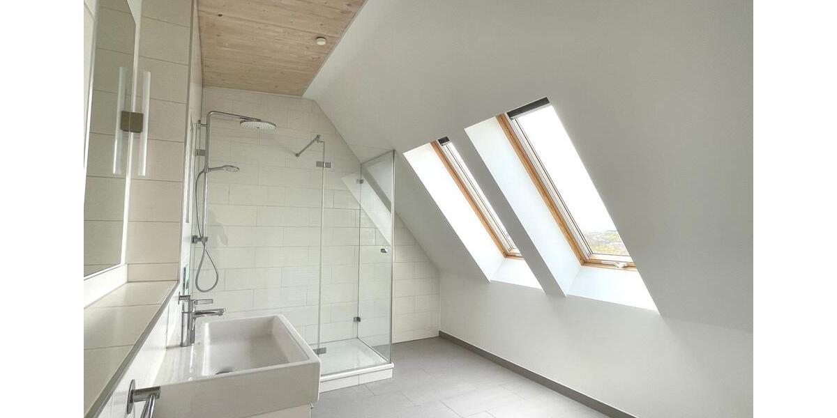 Einfamilienhaus Hamburg Harvestehude - 5 Zimmer, 197 m&sup2;, 3.999&euro; | Angebot:26300173