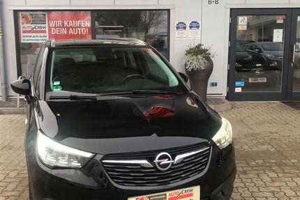 Opel Crossland (X) 67.856 km 10.950 &euro; Henstedt-Ulzburg­­­ 24558