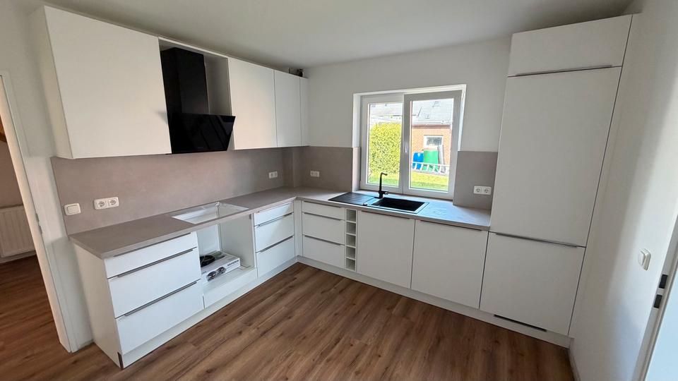 Doppelhaushälfte Wedel - 4 Zimmer, 120 m&sup2;, 2.000&euro; | Angebot:26527076