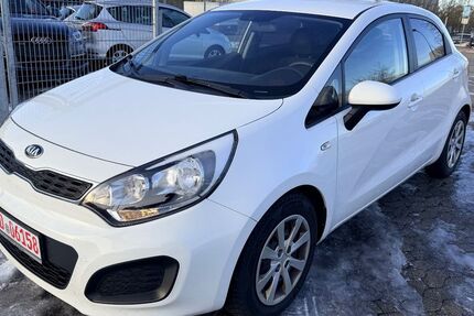 Kia Rio 140.000 km 6.999 &euro; Buxtehude 21614