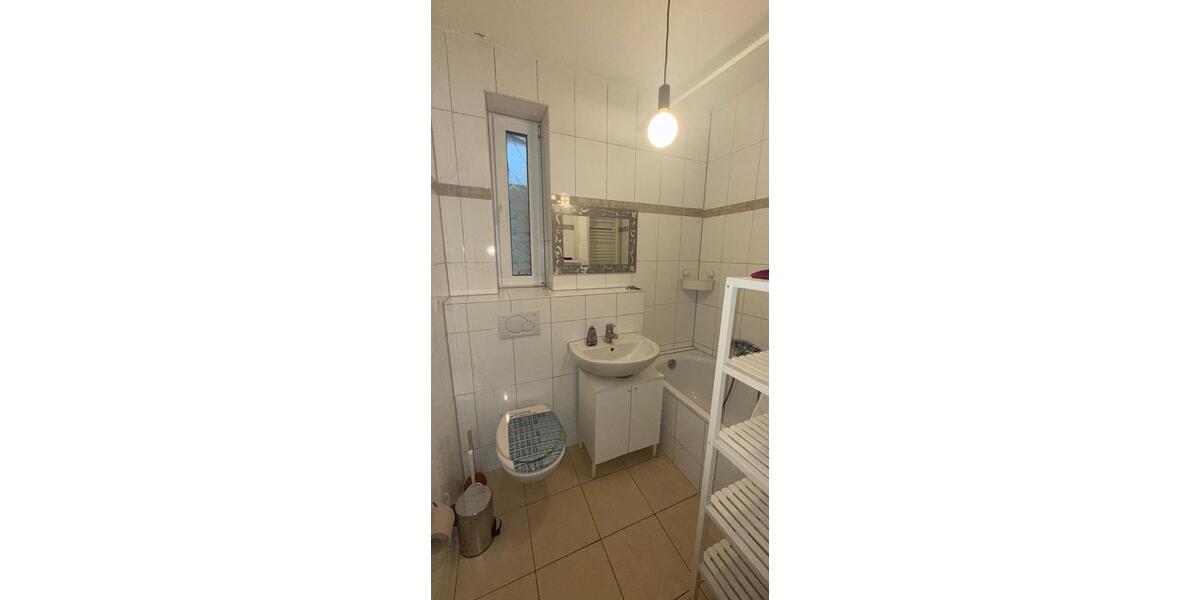 Erdgeschoßwohnung Hamburg Wandsbek - 5 Zimmer, 80 m&sup2;, 1.300&euro; | Angebot:24890677