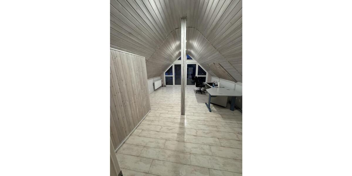 Reihenhaus Ahrensburg - 5 Zimmer, 170 m&sup2;, 1.999&euro; | Angebot:24977814