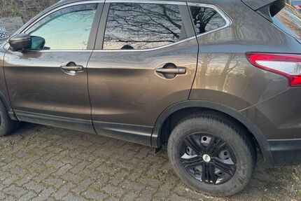Nissan Qashqai 47.800 km 11.200 &euro; Hamburg 21079