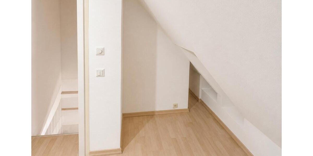 Doppelhaushälfte Hamburg Wandsbek - 5 Zimmer, 111 m&sup2;, 420.000&euro; | Angebot:27162664