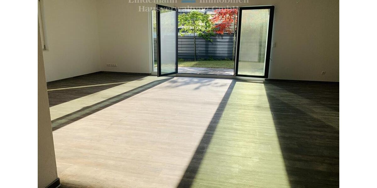 Erdgeschoßwohnung Buxtehude - 3 Zimmer, 122 m&sup2;, 1.300&euro; | Angebot:25646557