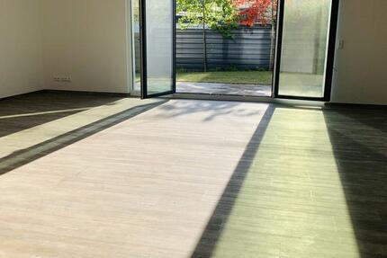 Wohnung Buxtehude - 3 Zimmer, 122 m&sup2;, 1.300&euro; | Angebot:25646557