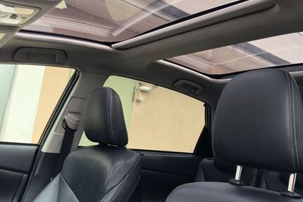 Toyota Prius+ 289.000 km 15.900 &euro; Hamburg 22047